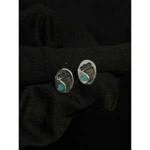 Native American Sterling Silver Bear Paw Earrings